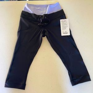 Cropped Lulu Lemon leggings